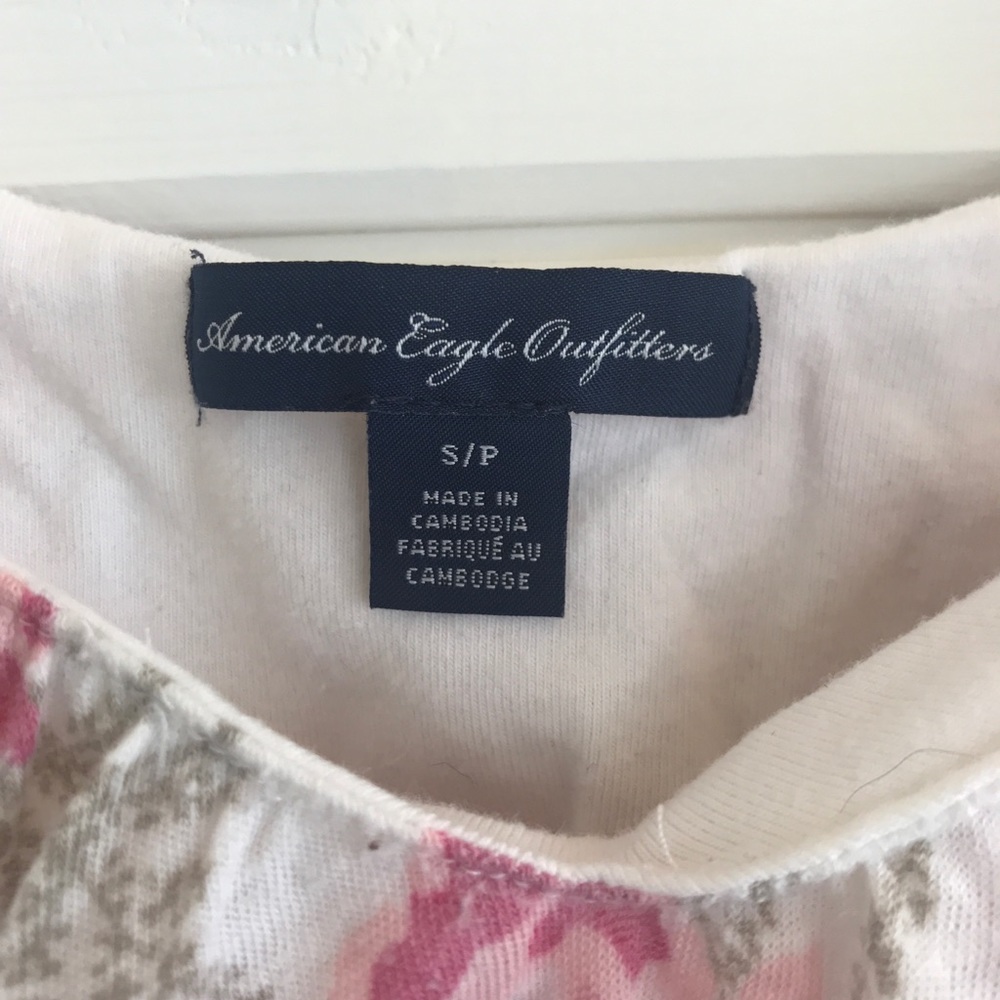 AE Tank Top - Picture 2 of 4